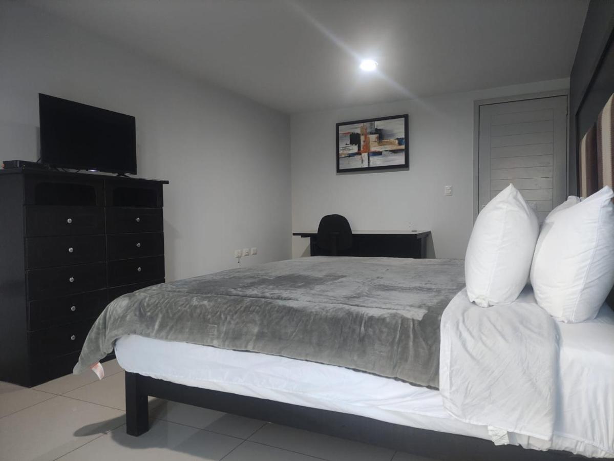 Hotel Casa Galeana Centro Con Estacionamiento Privado Aguascalientes Exterior foto